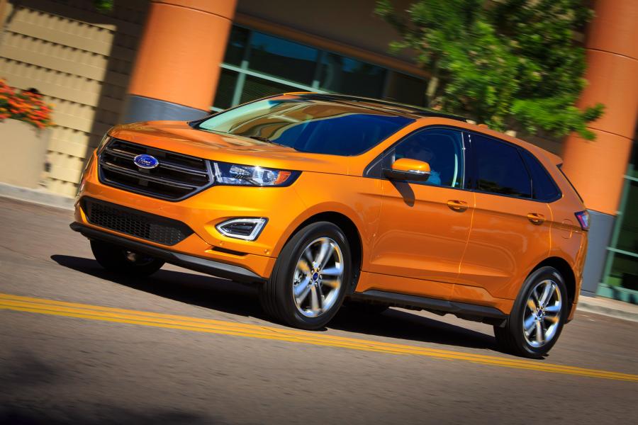  Ford Edge Sport 2015 года  (фото 16 из 25)